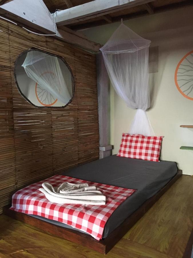 Sunrise Lodge & Lounge Singaraja Екстериор снимка