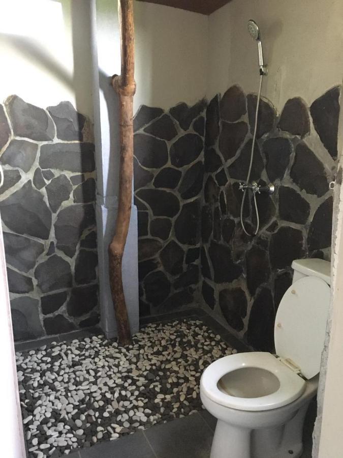Sunrise Lodge & Lounge Singaraja Екстериор снимка