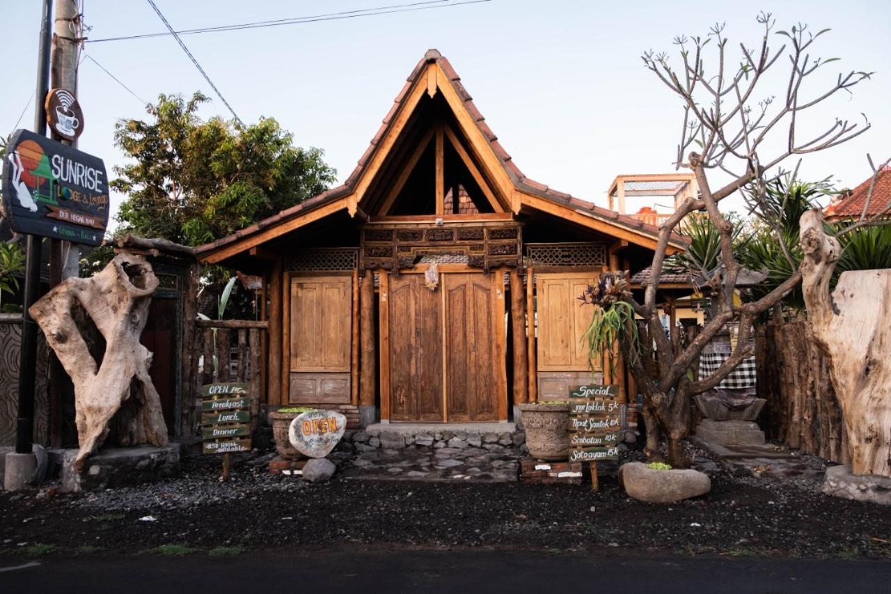 Sunrise Lodge & Lounge Singaraja Екстериор снимка