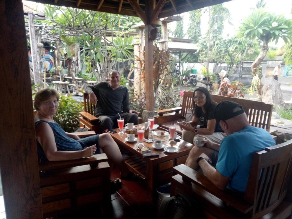 Sunrise Lodge & Lounge Singaraja Екстериор снимка