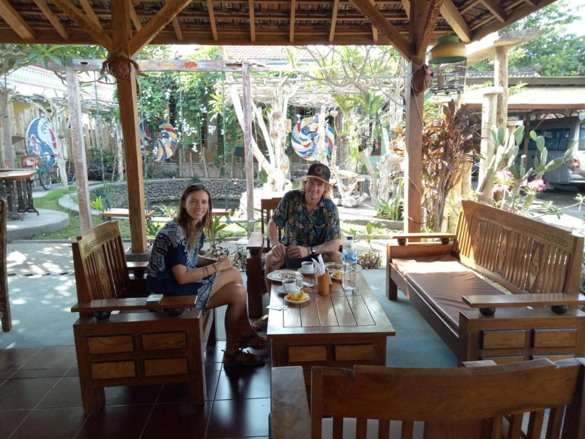 Sunrise Lodge & Lounge Singaraja Екстериор снимка